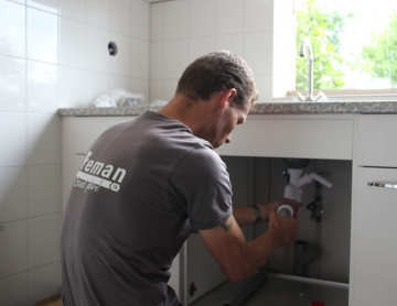 Aanleg en renovatie van keukens, badkamers en toiletten