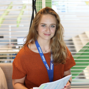 Janine Veelen