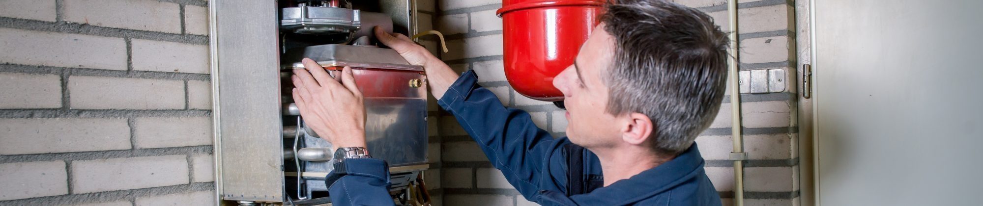 Service-monteur_2000x420_acf_cropped